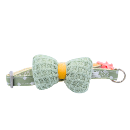 Green Knit Bow + Dotted Cat Collar